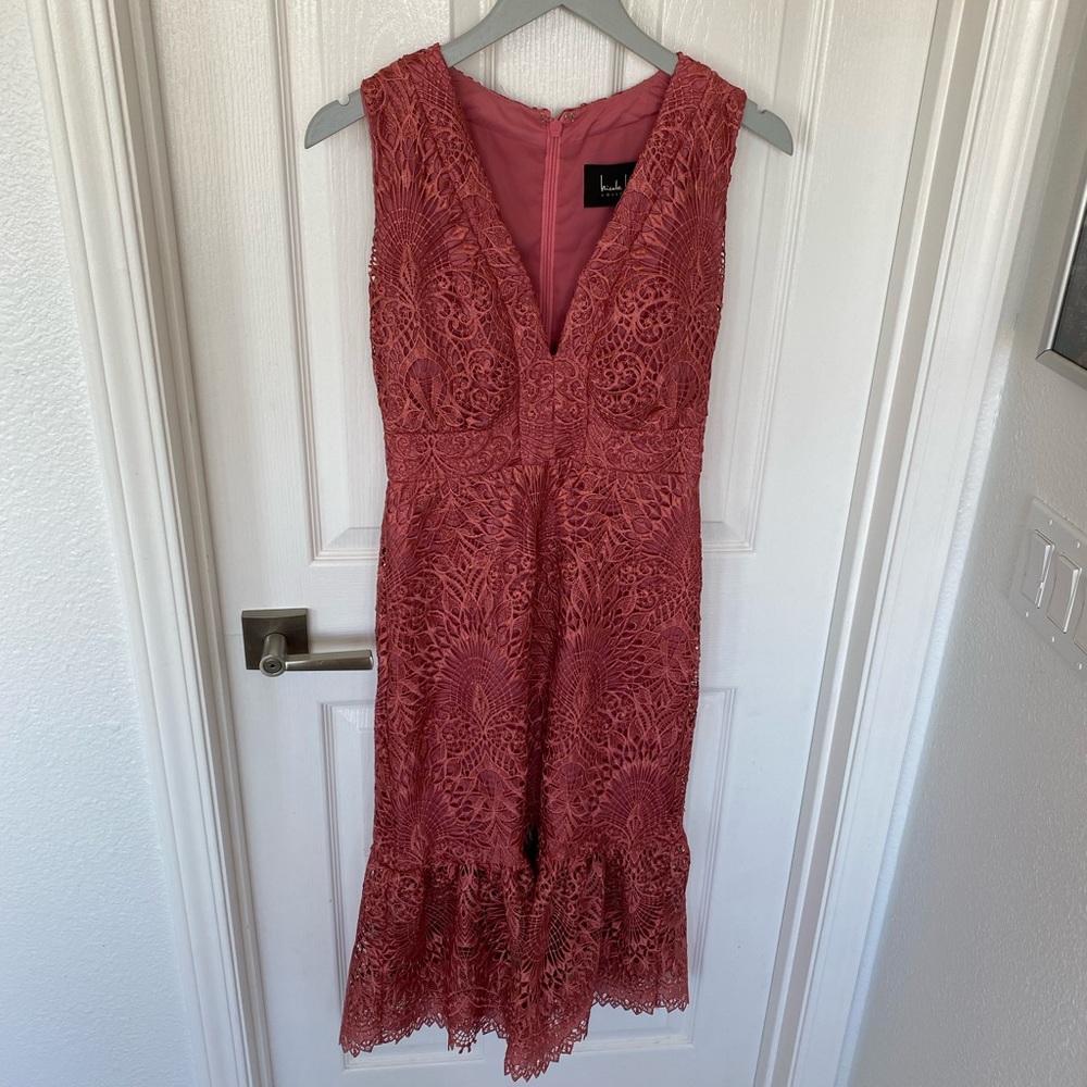 Nicole Miller Spring Lace Fit and Flare Dress. Rose Pink. Size 4